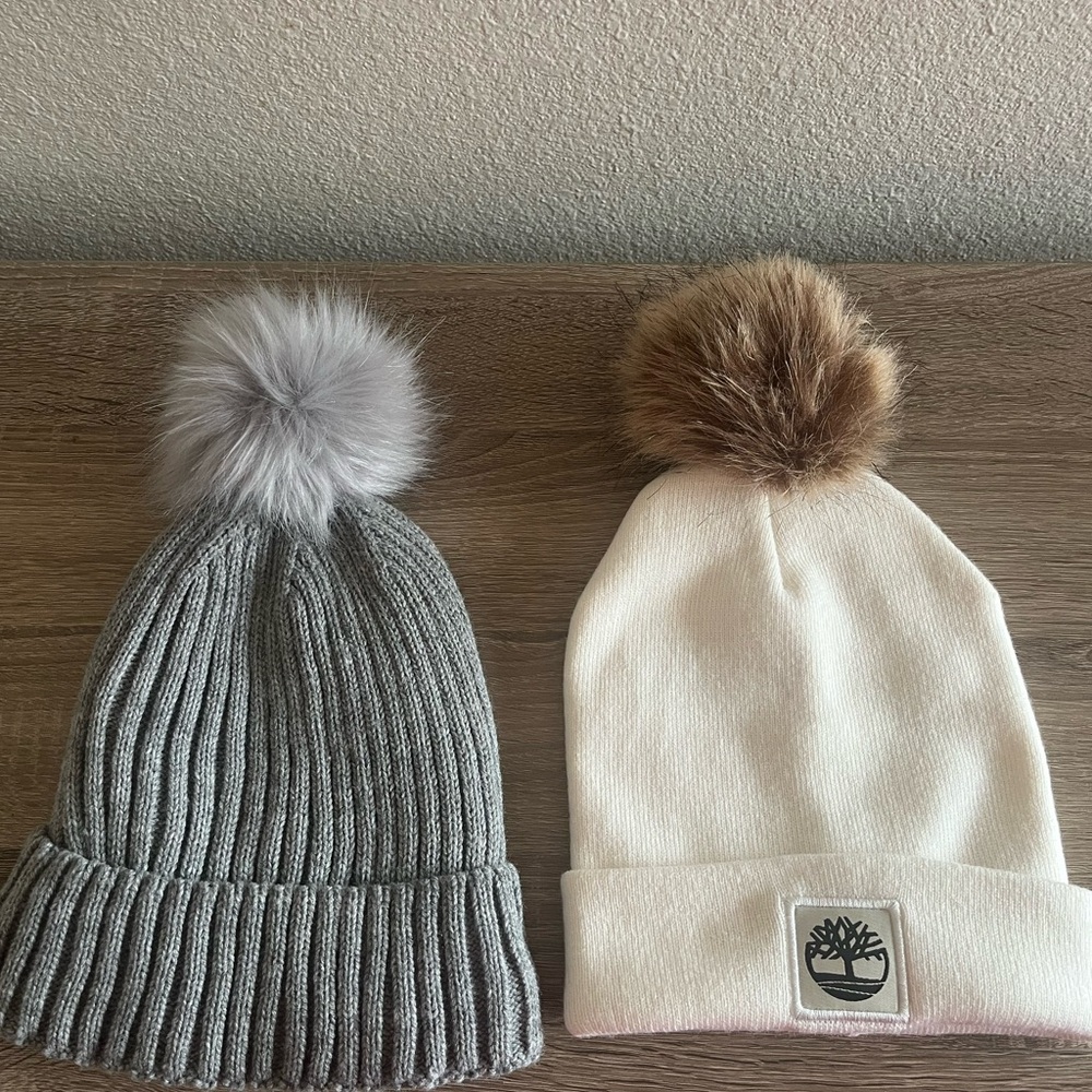 Steve Madden & Timberland Knit Pom Pom Beanie Hat OS Gray & Beige